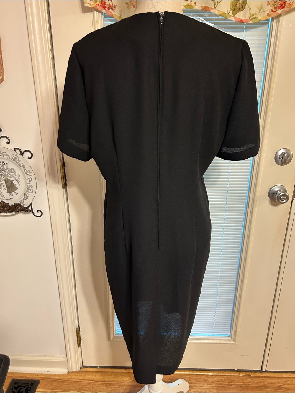 Dress #702 - Picture 4 of 5